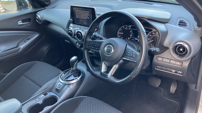 Nissan Juke 1.0 DiG-T 114 N-Connecta 5dr DCT Petrol Hatchback